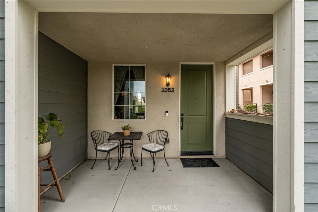 1052 Newberry Lane Property Photo 6