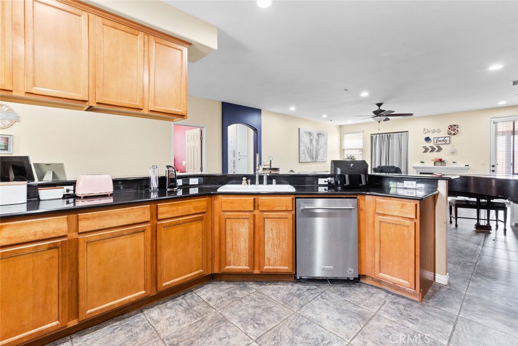 16453 Freesia Court Property Photo 6
