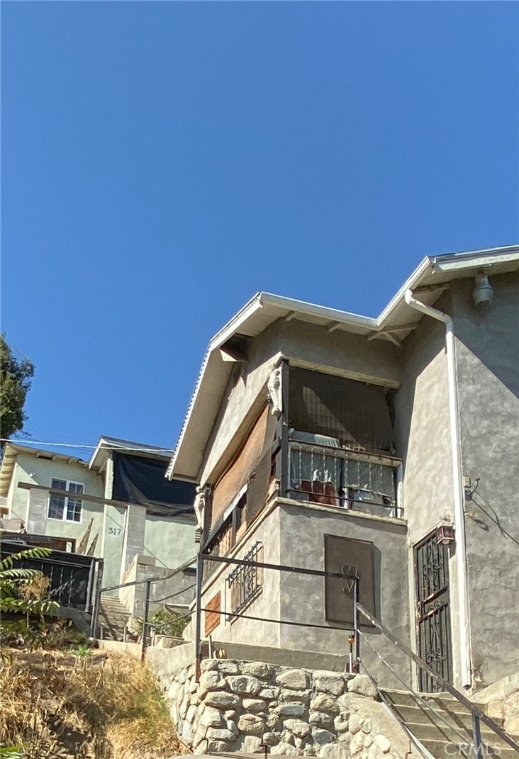 315 Isabel Street Property Photo 1