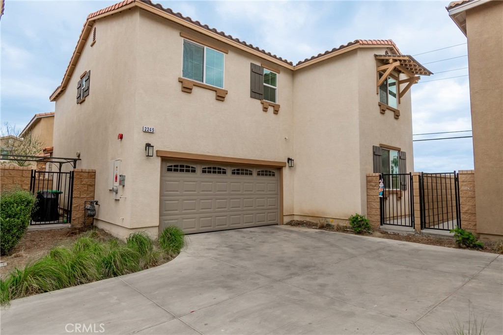 2245 Liberty Court Property Photo 1
