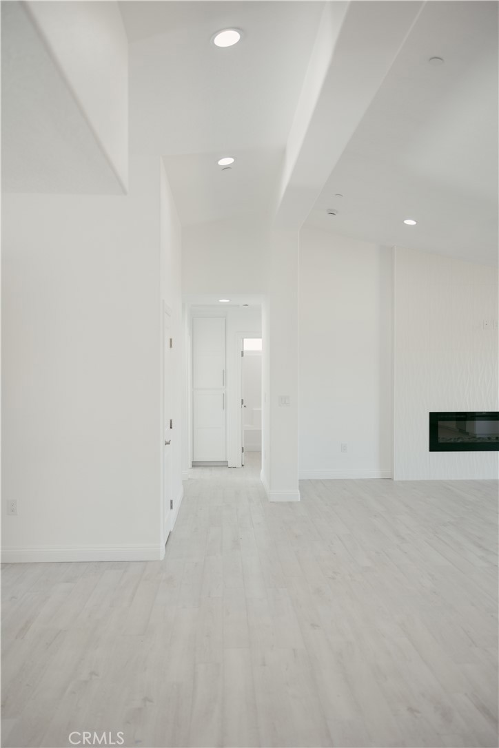 7452 Chase Avenue Property Photo 13
