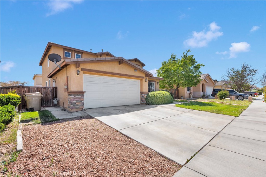14195 Olive Street Property Photo 3