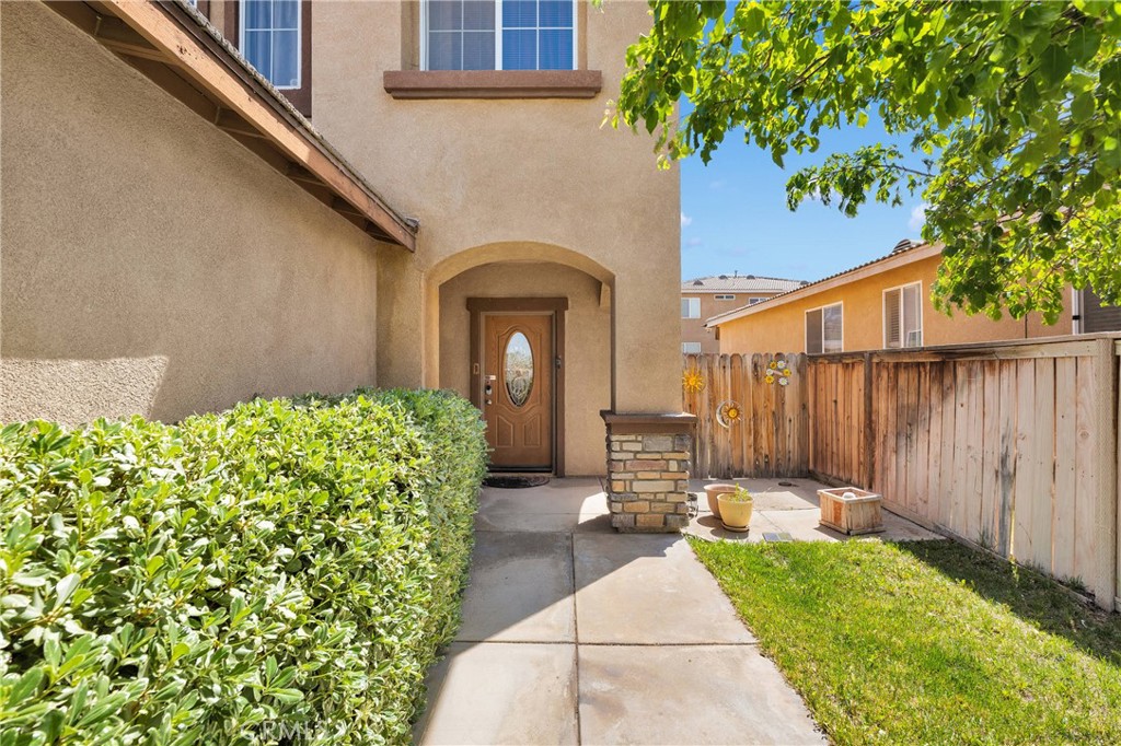 14195 Olive Street Property Photo 4