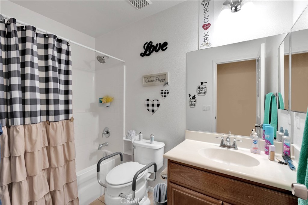 14195 Olive Street Property Photo 29