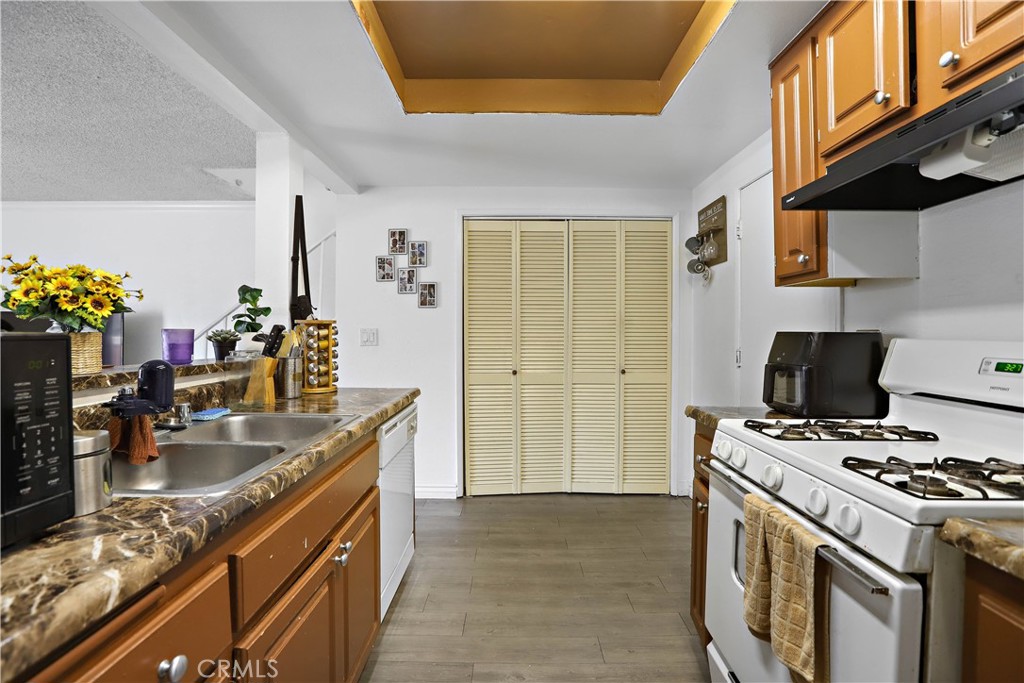 1460 Kendall Drive 46 Property Photo 10