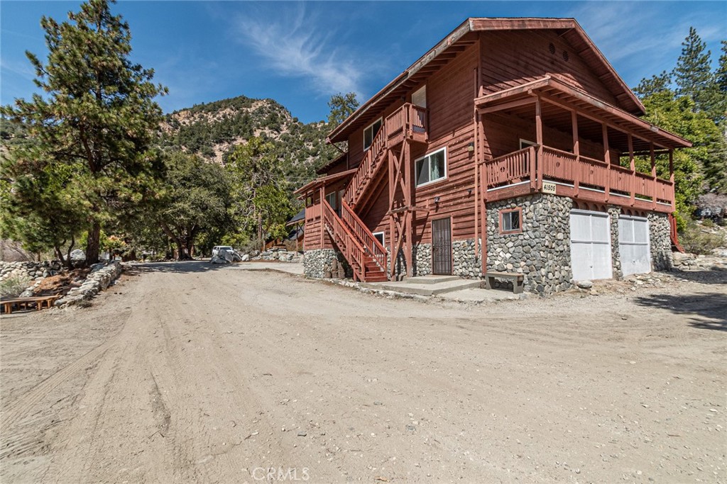 41505 Alder Drive Property Photo 2