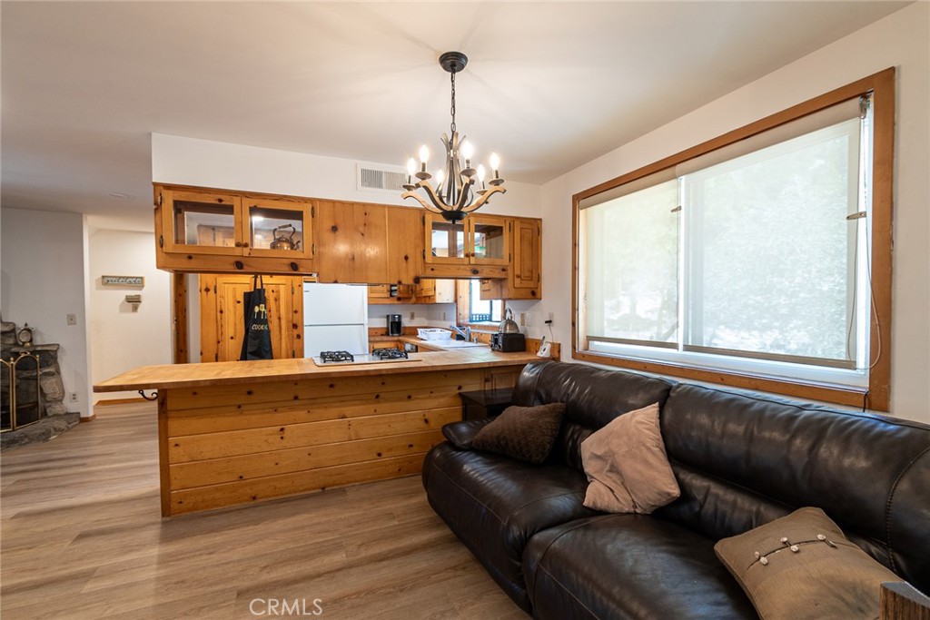 41505 Alder Drive Property Photo 9
