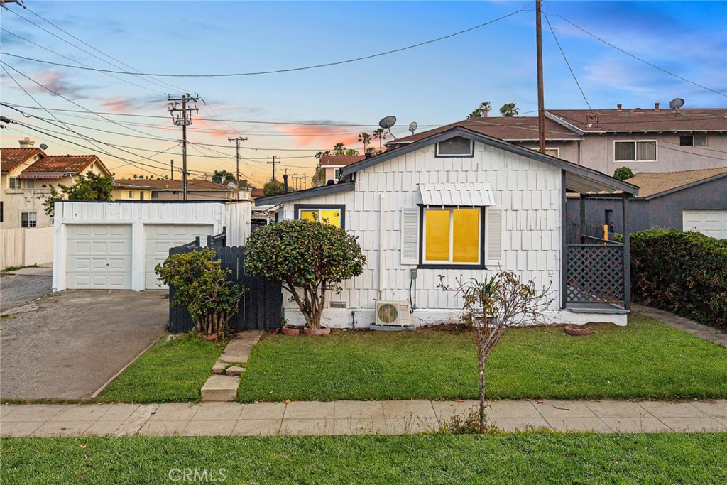 1412 Larch Street Property Photo 1