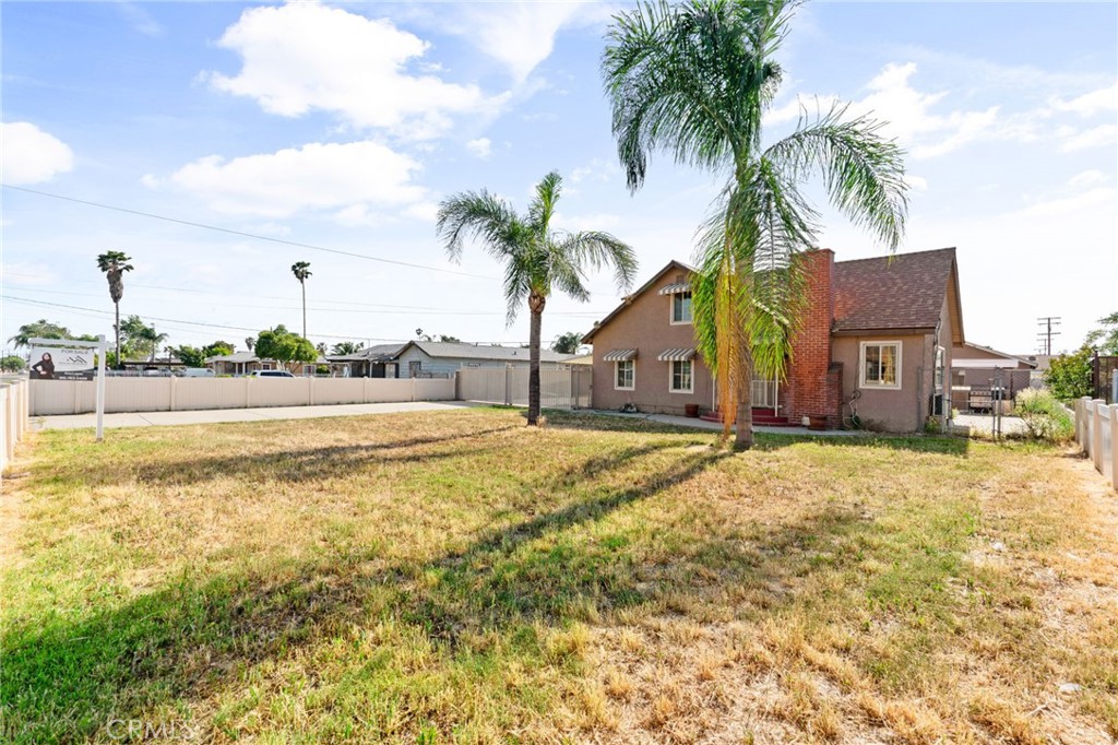 650 N Acacia Property Photo 1