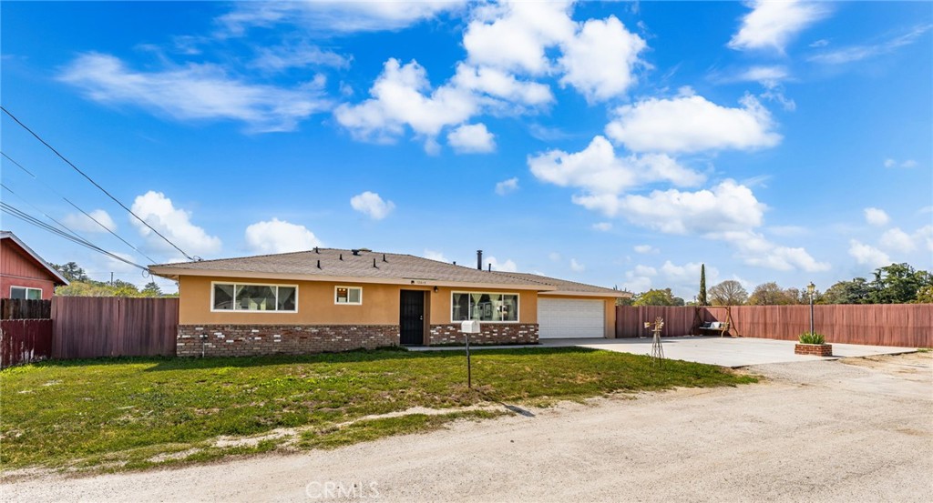12610 Serrano Drive Property Photo 1