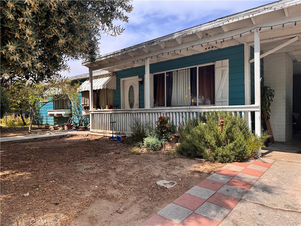 6735 Merito Avenue Property Photo 2