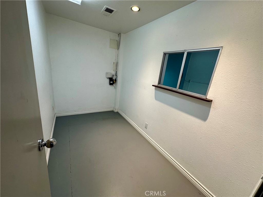8776 Helms Avenue E Property Photo 10