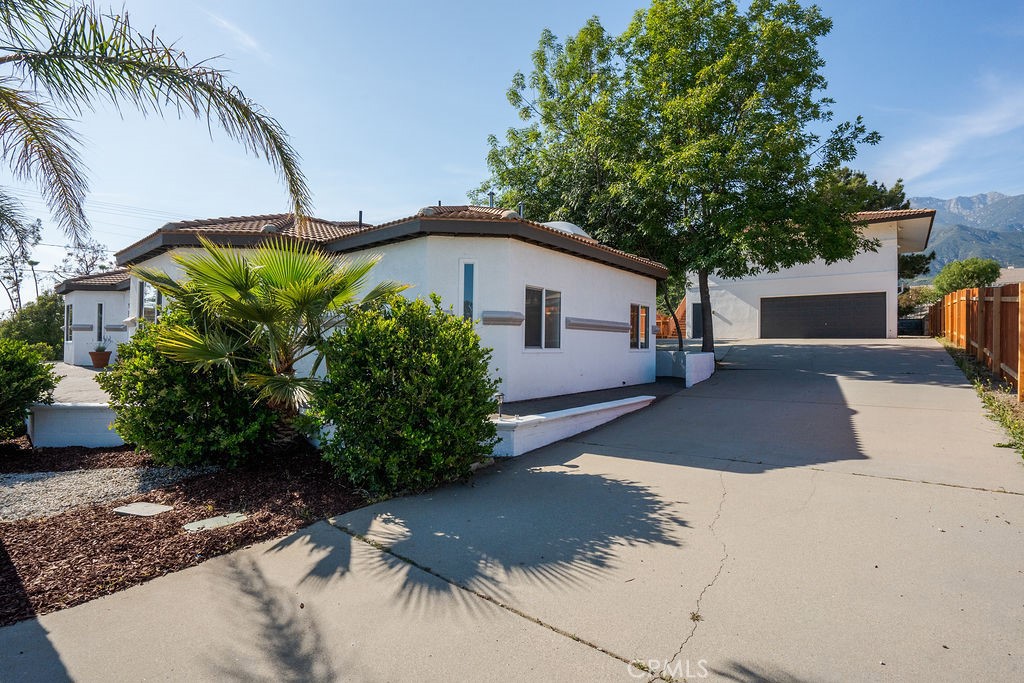 10114 Wilson Avenue Property Photo 4
