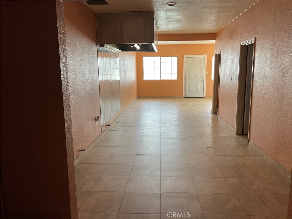 254 S Mount Vernon Avenue Property Photo 11