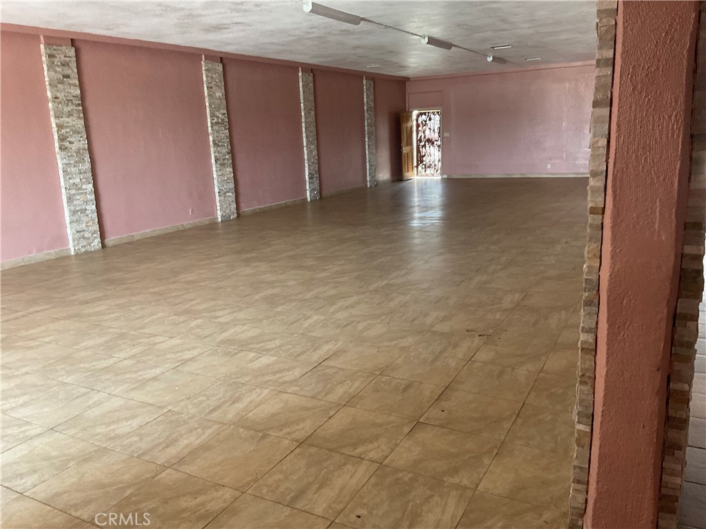 254 S Mount Vernon Avenue Property Photo 15