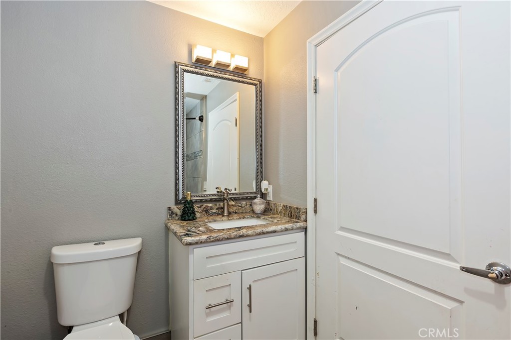 18060 Walnut Street Property Photo 15