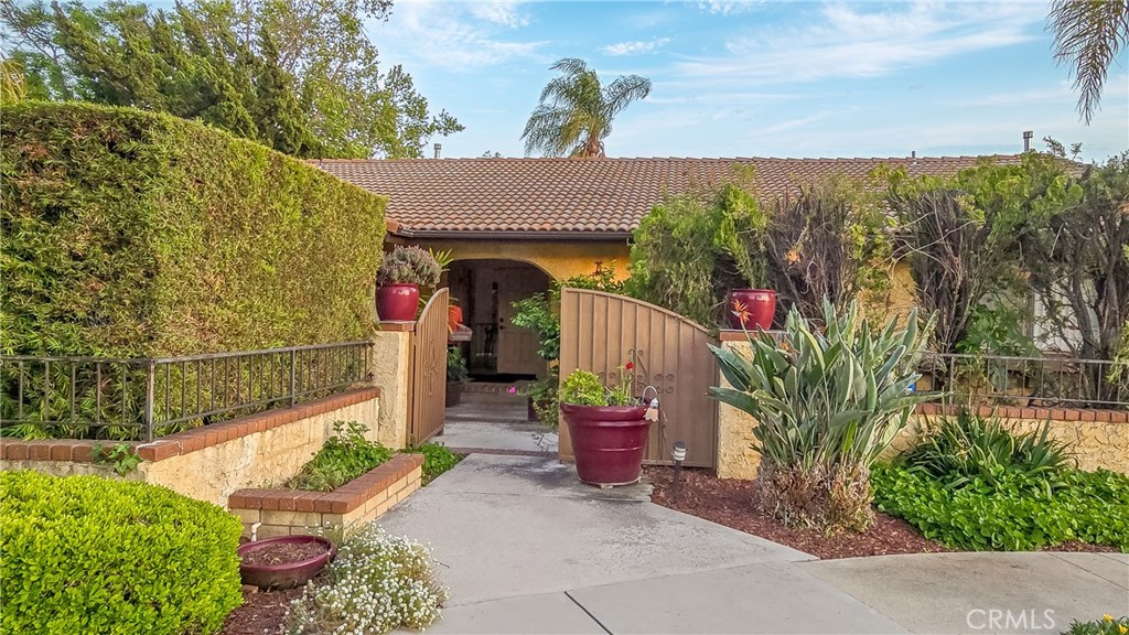 472 Heidelburg Lane Property Photo