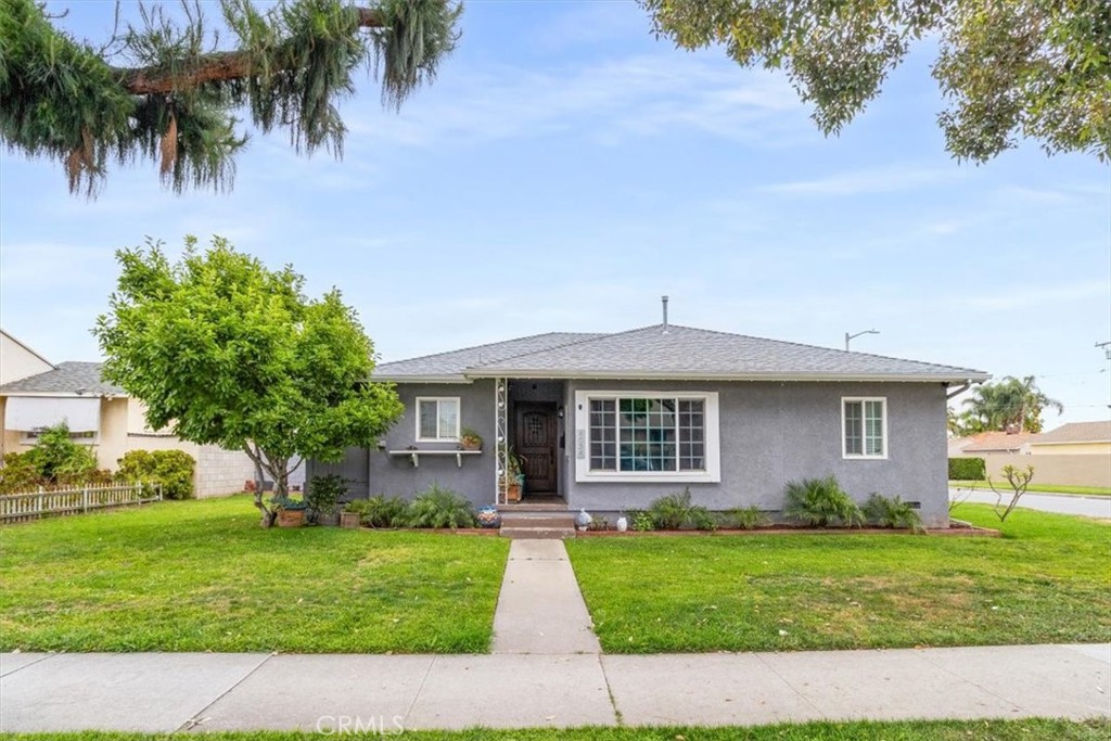 4034 Durfee Avenue Property Photo