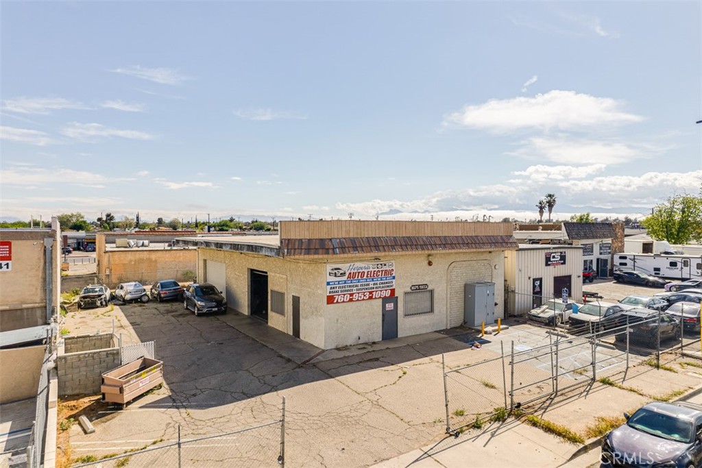 16175 Yucca Street Property Photo 3