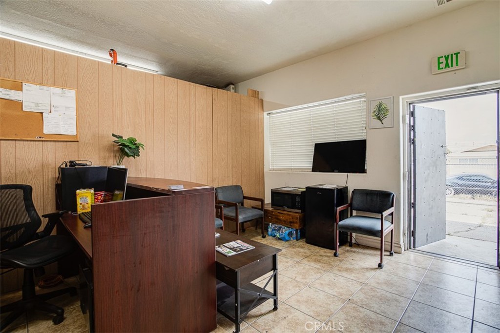 16175 Yucca Street Property Photo 7