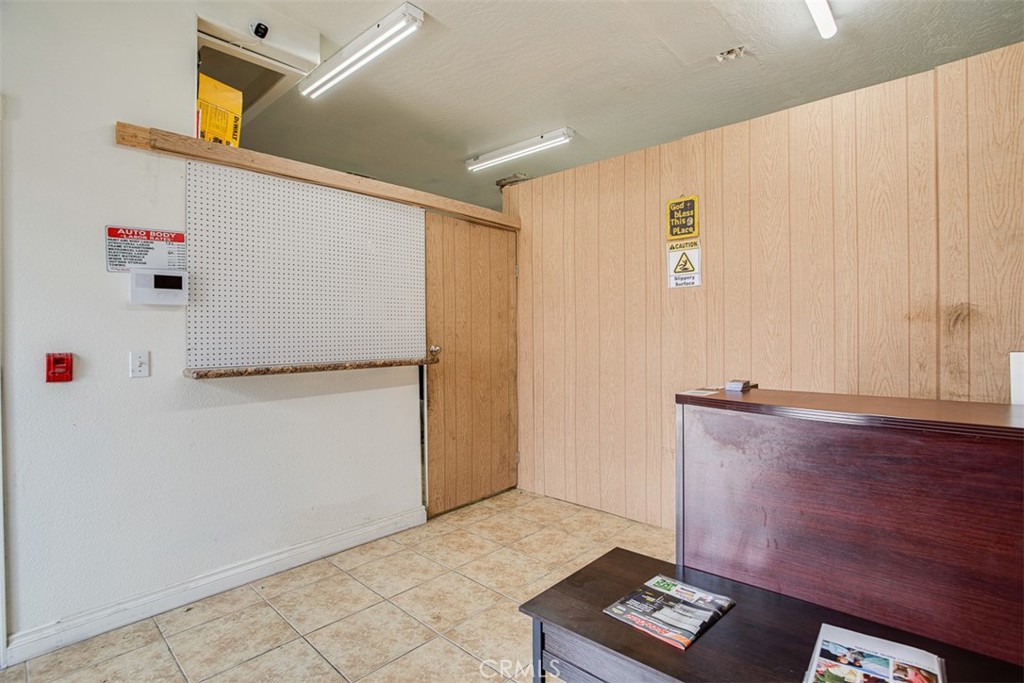 16175 Yucca Street Property Photo 9