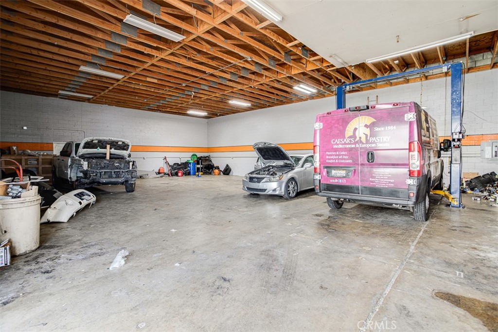 16175 Yucca Street Property Photo 17