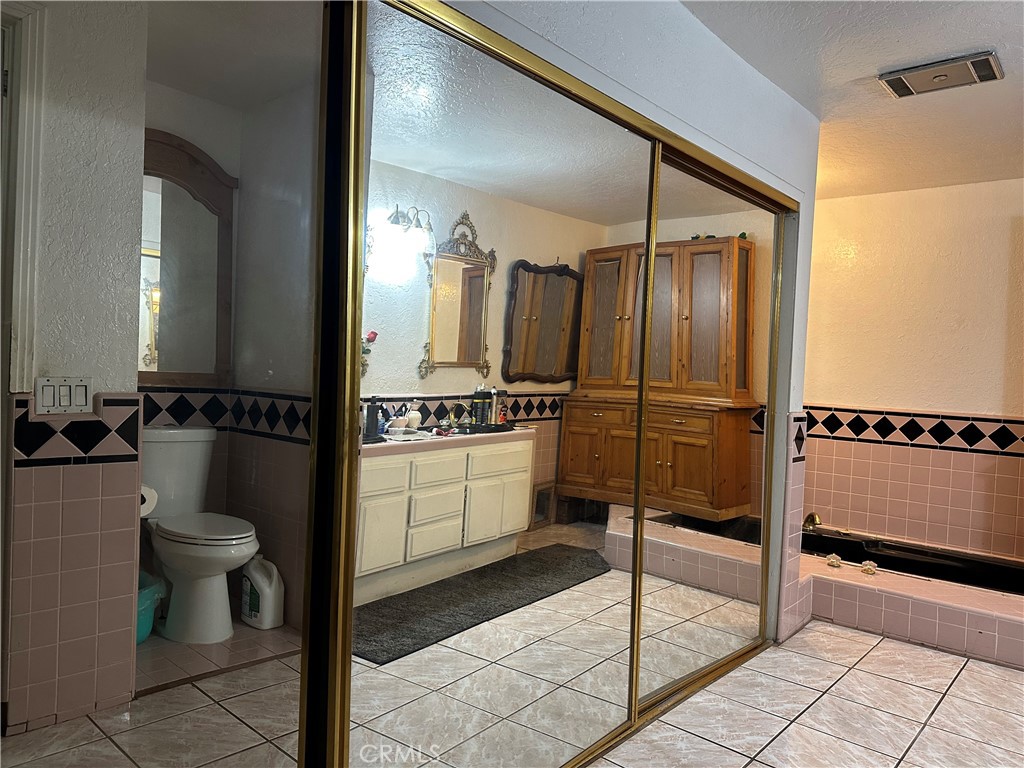 10123 Finch Avenue Property Photo 13