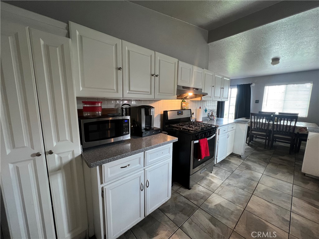 527 E King Street Property Photo 11