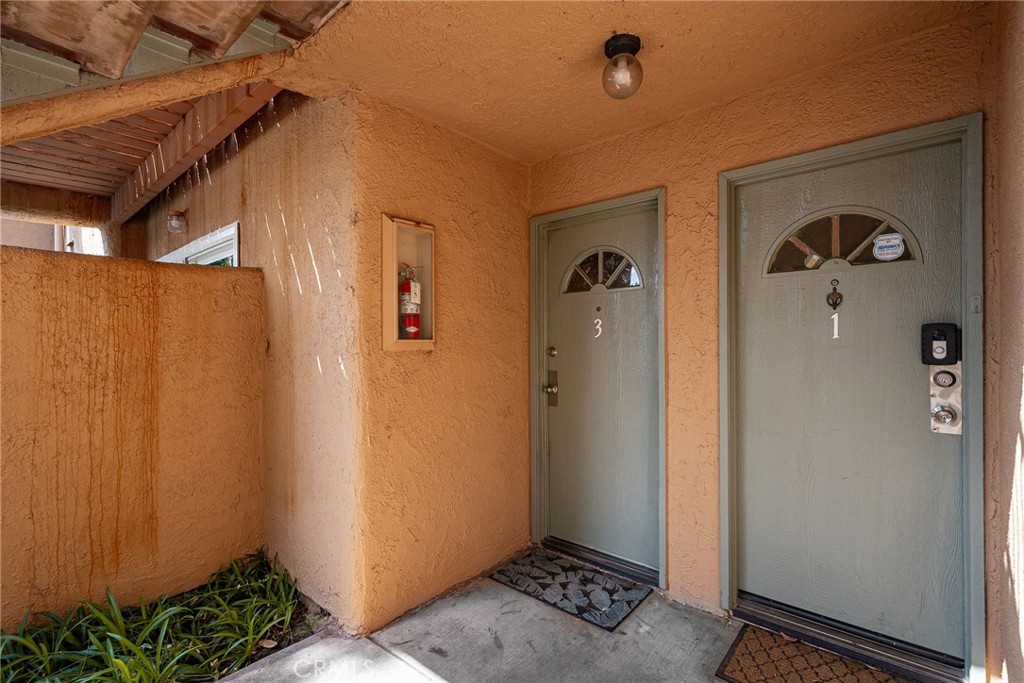 1480 W Edgehill Road 3 Property Photo 4