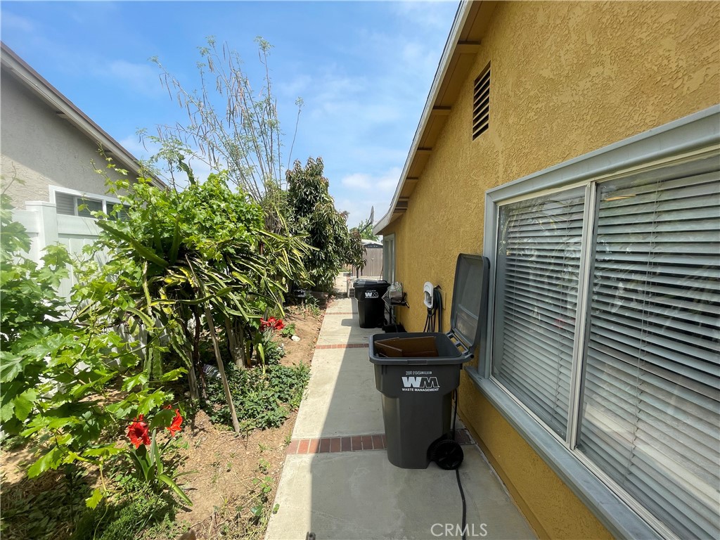 853 W Crestview Street Property Photo 24