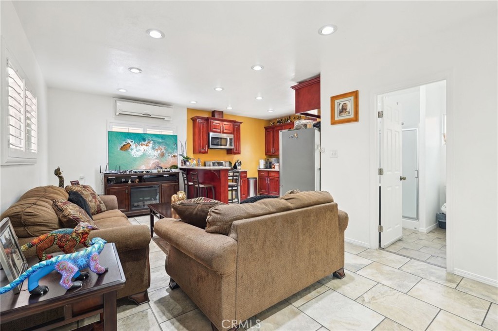 10240 Atlantic Avenue Property Photo 7