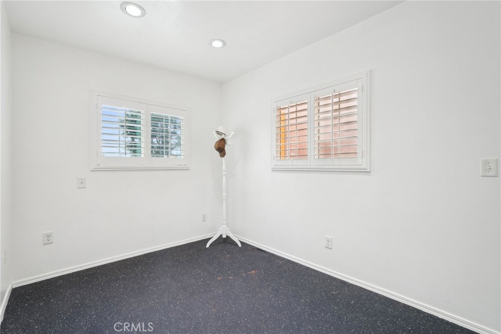 10240 Atlantic Avenue Property Photo 14