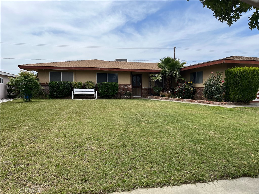 9846 Tamarind Avenue Property Photo 1