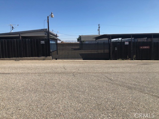 1154 Airport Drive Property Photo 4