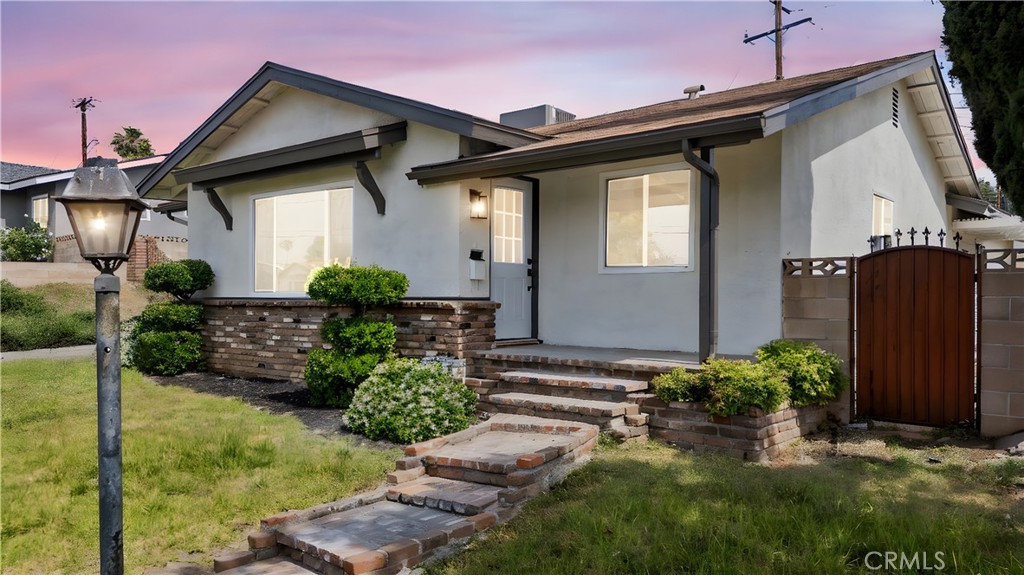 9090 Hemlock Street Property Photo