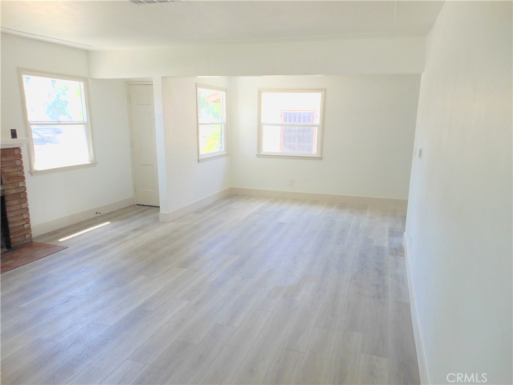 2374 N Waterman Avenue Property Photo 6