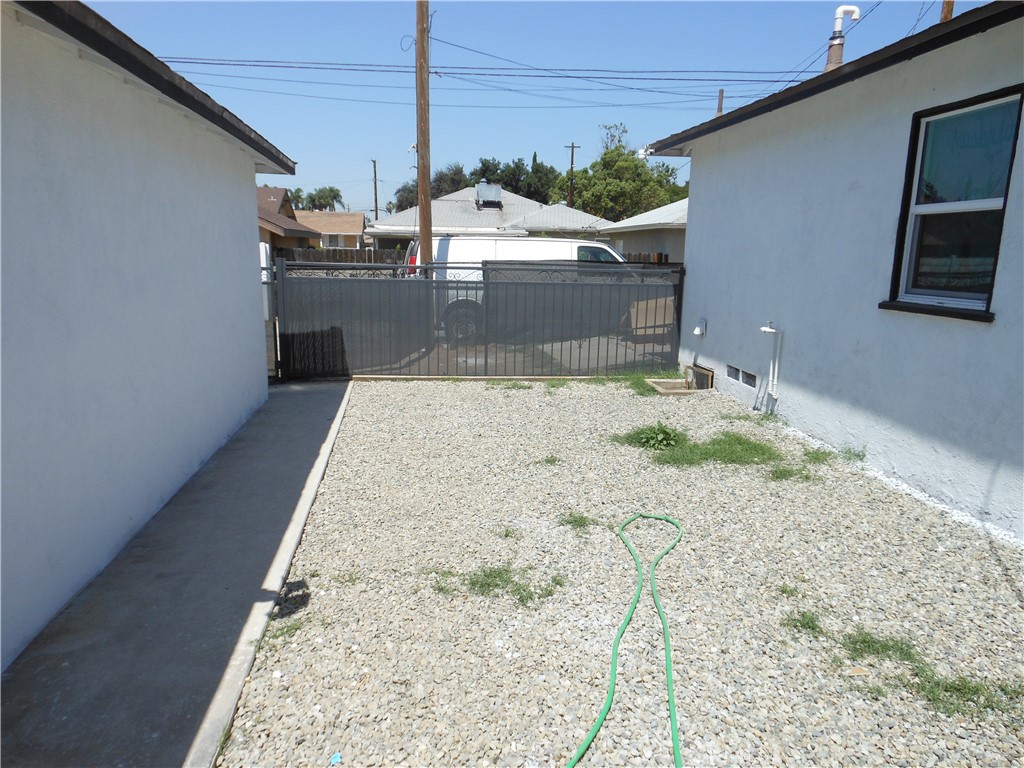 2374 N Waterman Avenue Property Photo 21