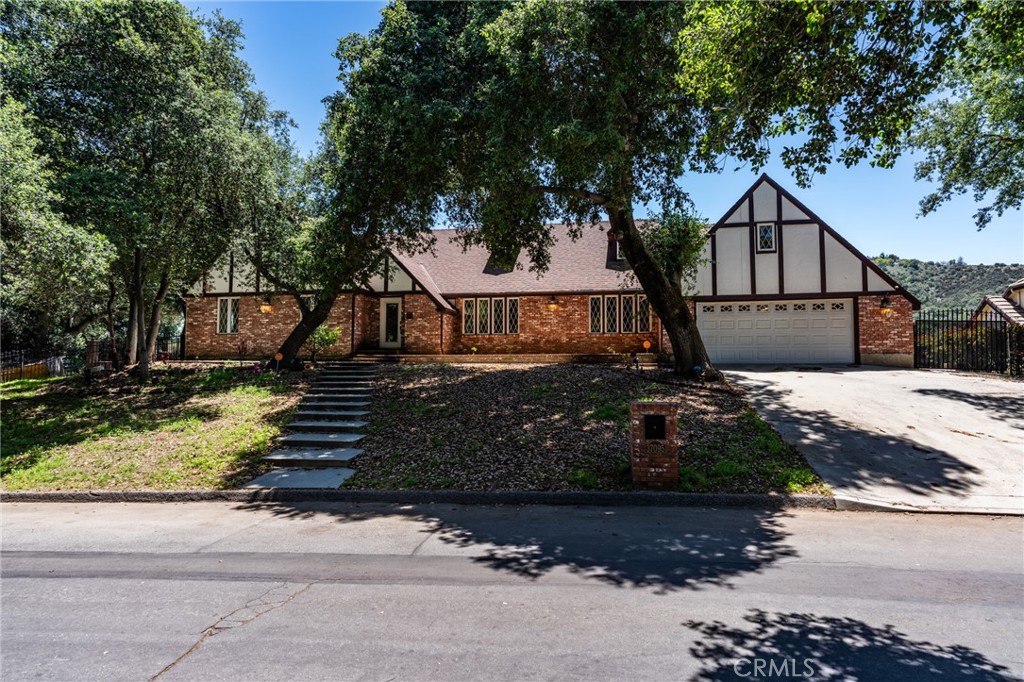 37095 Oak View Road Property Photo
