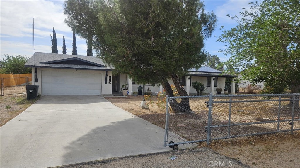10671 Pinon Property Photo