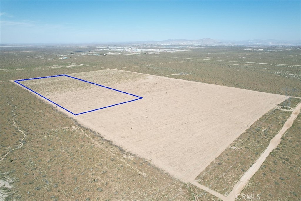 6 Mojave Dr. Property Photo 5