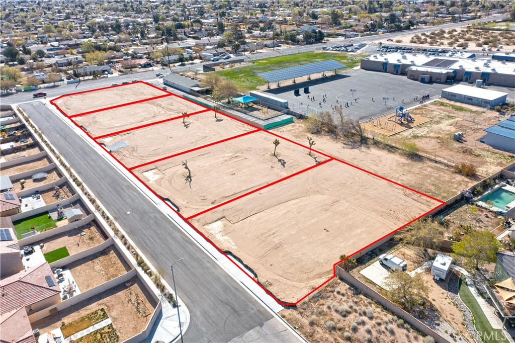 3 Valencia Street Property Photo 1