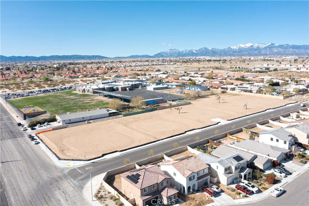 3 Valencia Street Property Photo 5