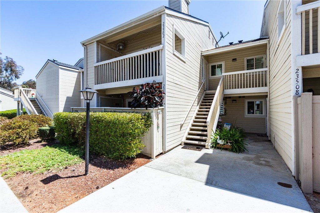 23502 Cambridge Road 306 Property Photo 1