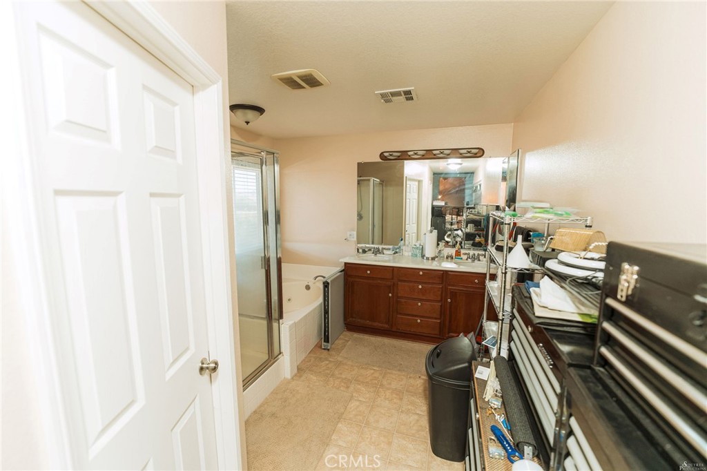 15193 Arcadian Street Property Photo 5