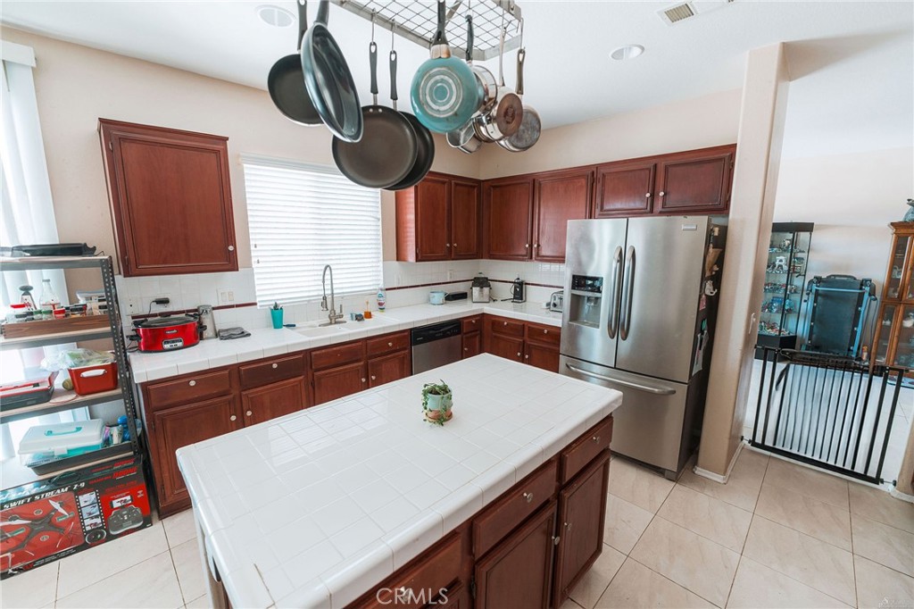 15193 Arcadian Street Property Photo 8