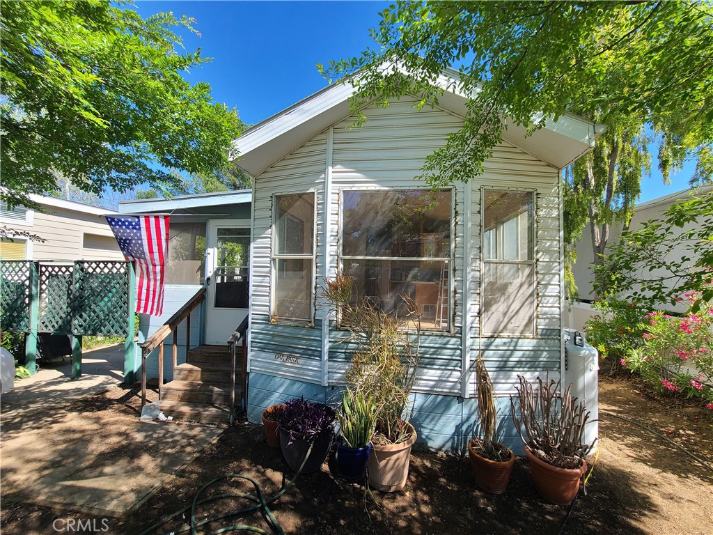 26734 Peach 112 Property Photo 1