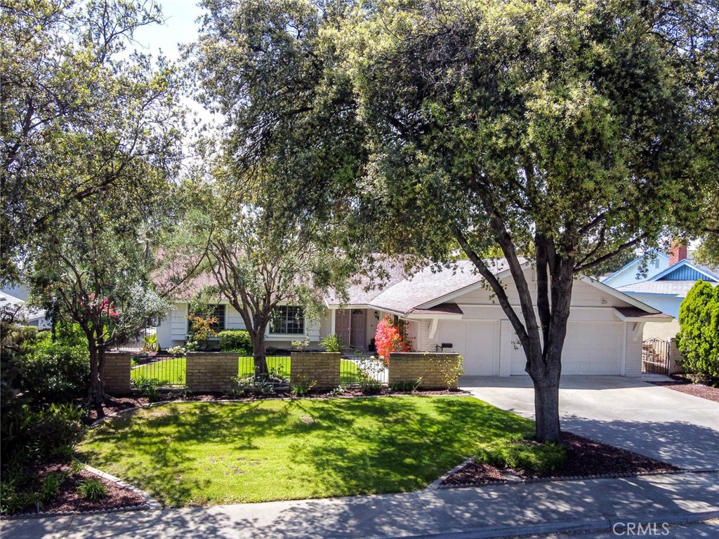 1919 Austin Court Property Photo