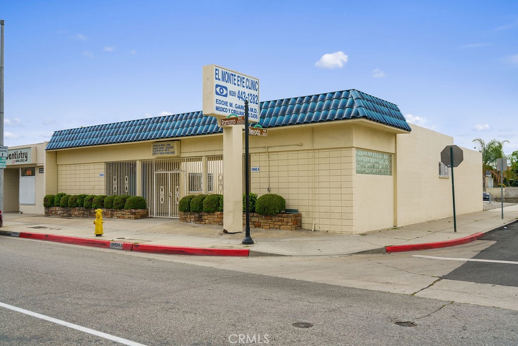 10942 Ramona Boulevard Property Photo 1