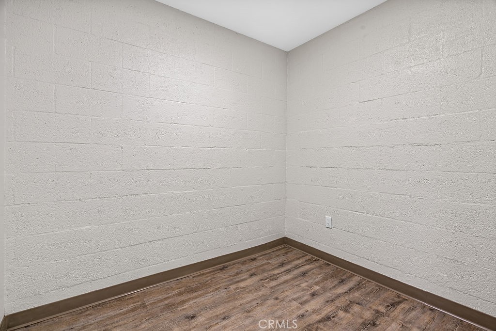 10942 Ramona Boulevard Property Photo 14