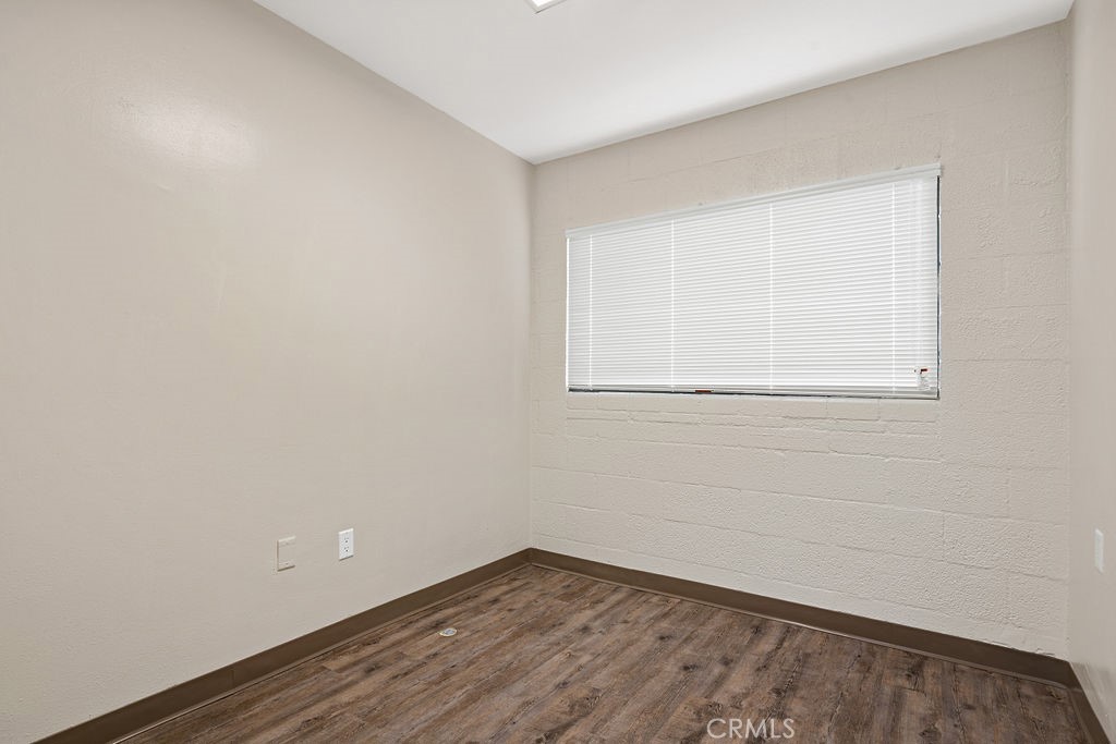 10942 Ramona Boulevard Property Photo 17